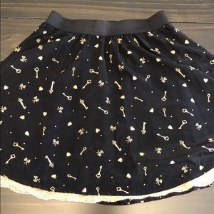 Xhilaration pleated skirt with lace underlay